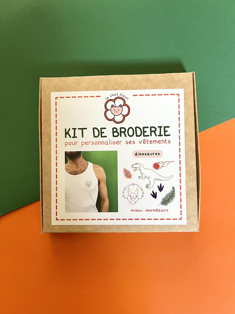 Kit broderie dinosaures