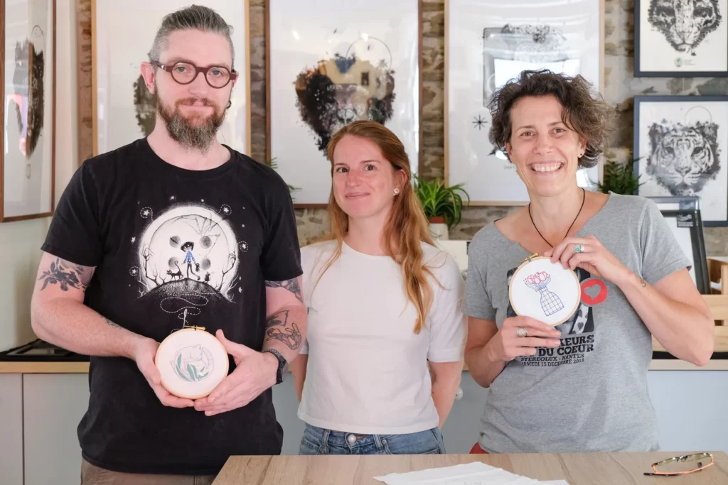 atelier broderie participants
